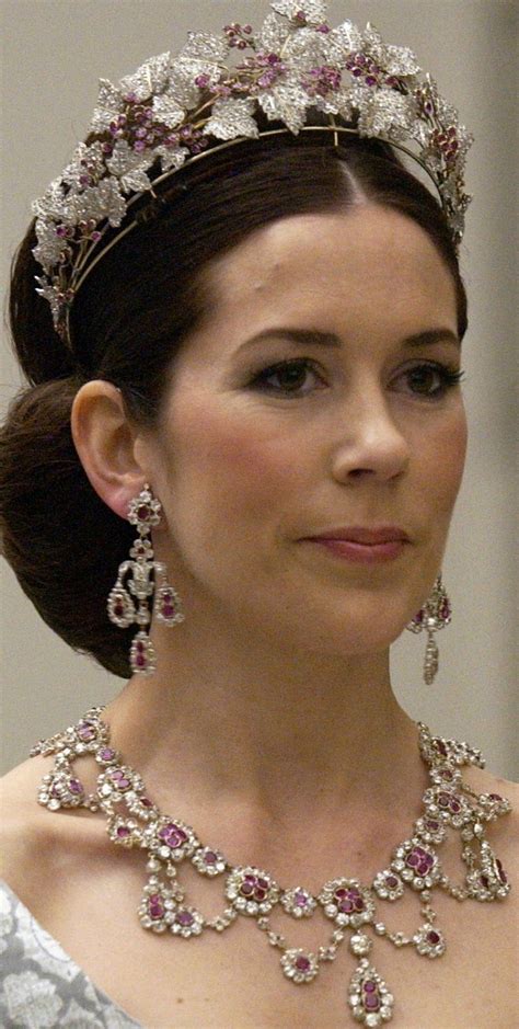 queen mary of denmark jewels